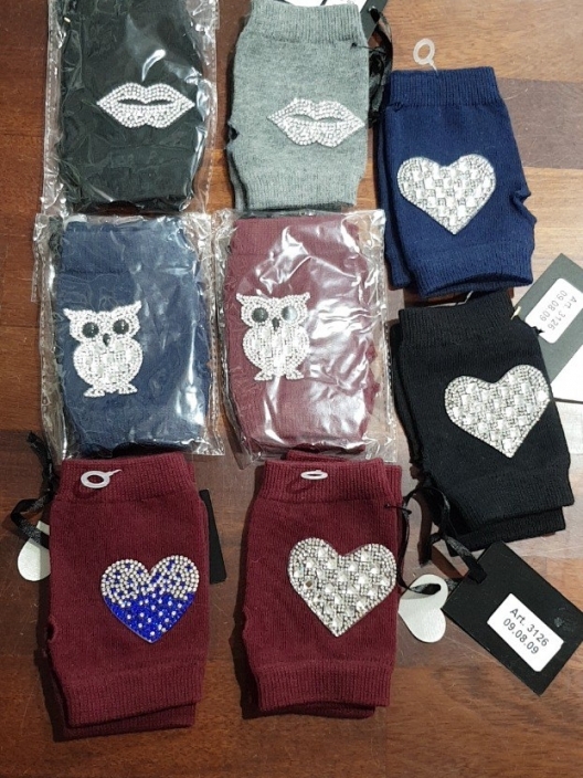 Фото Mondana - Шапки