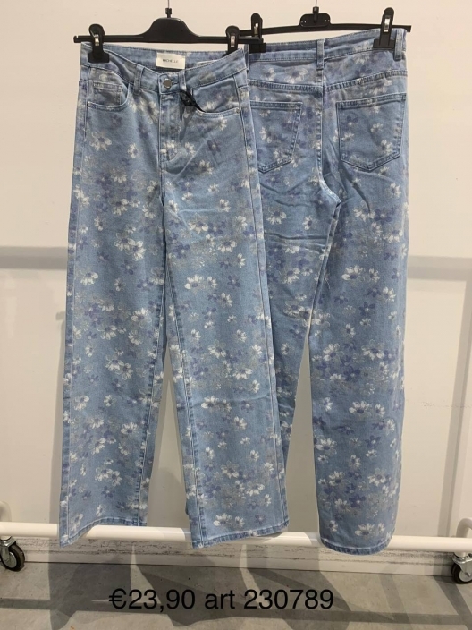 Фото Amelie Follies (Michelle)