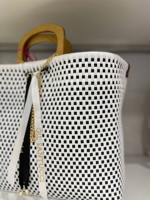 Фото Gil Santucci