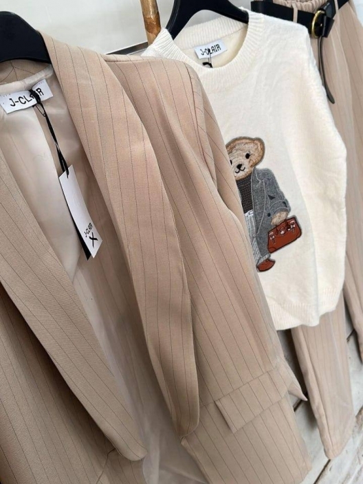 Фото Joie Clair (J-Clair)