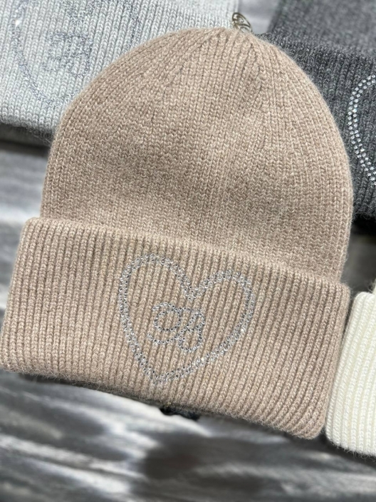 Фото Mondana - Шапки