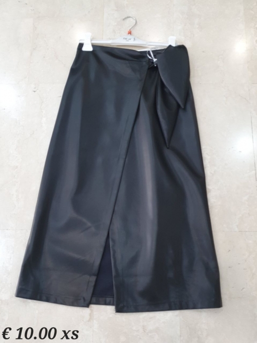 Фото New J