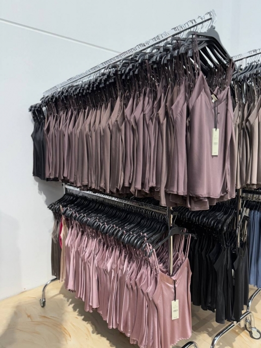 Итальянская одежда, бренд Clothe, арт. 73567668