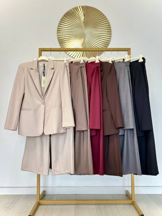 Итальянская одежда, бренд Clothe, арт. 73901707