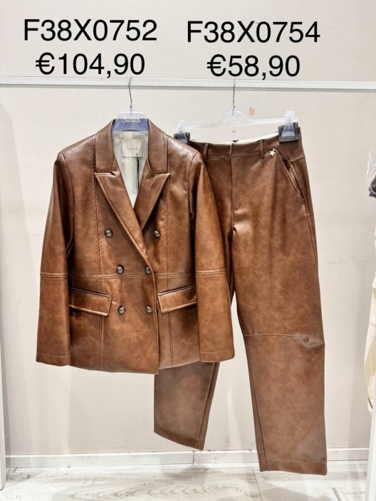 Итальянская одежда, бренд Souvenir, арт. 73920270