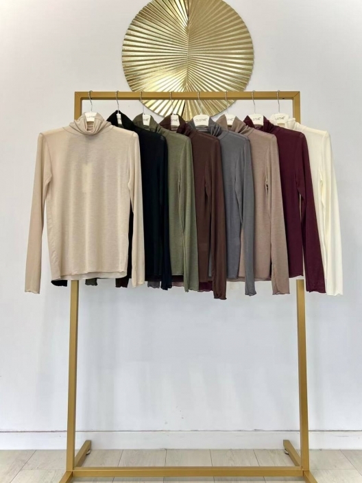 Итальянская одежда, бренд Clothe, арт. 73928321