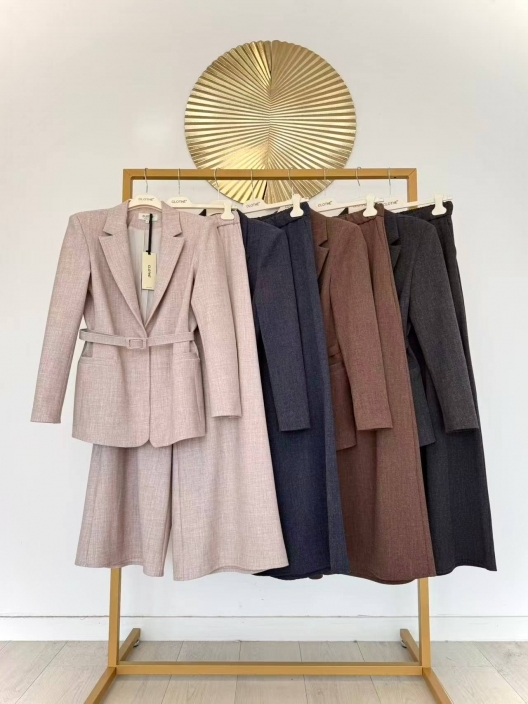 Итальянская одежда, бренд Clothe, арт. 73942937