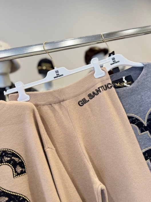 Фото Gil Santucci