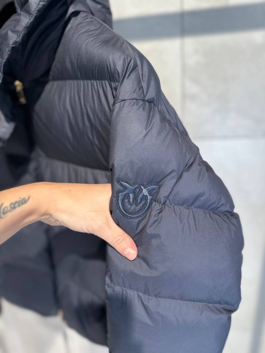 Итальянская одежда, бренд Pinko, арт. 73997723