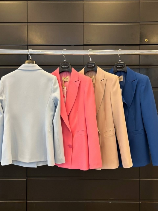 Итальянская одежда, бренд Rinascimento, арт. 74106063