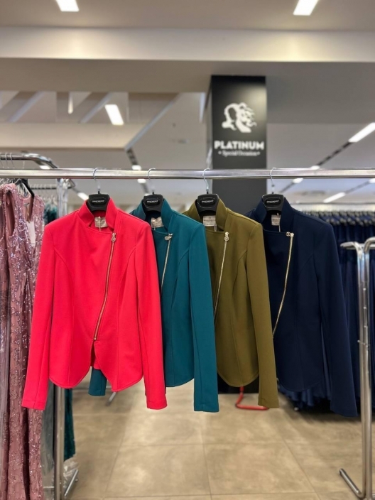 Итальянская одежда, бренд Rinascimento, арт. 73656903