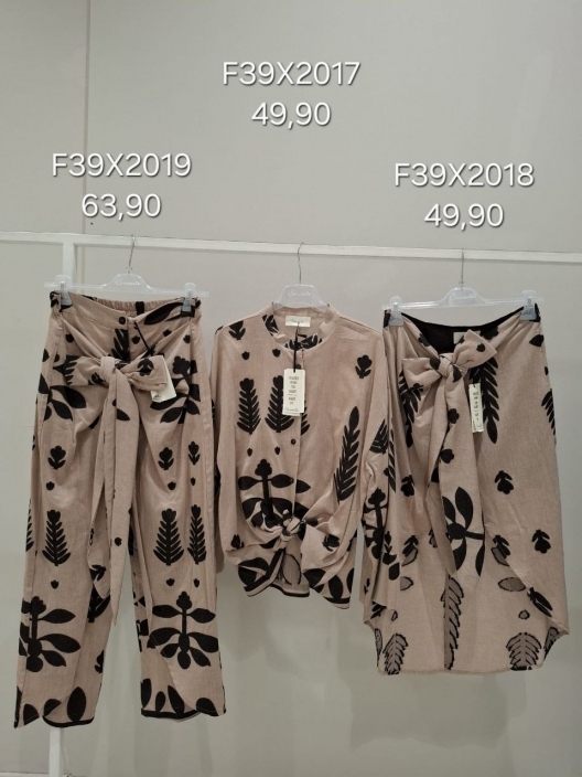 Итальянская одежда, бренд Souvenir, арт. 74343962